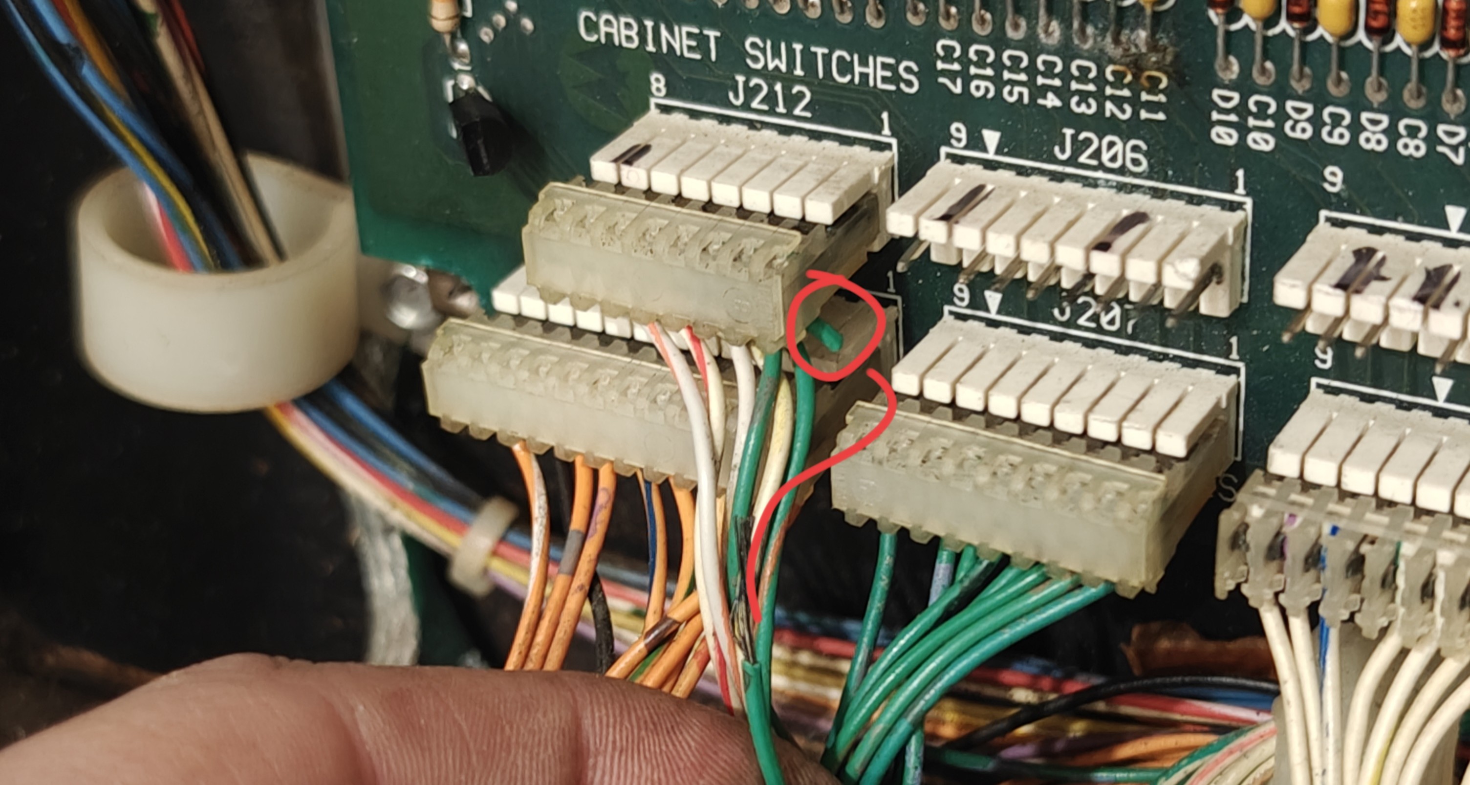 Broken wire at J212